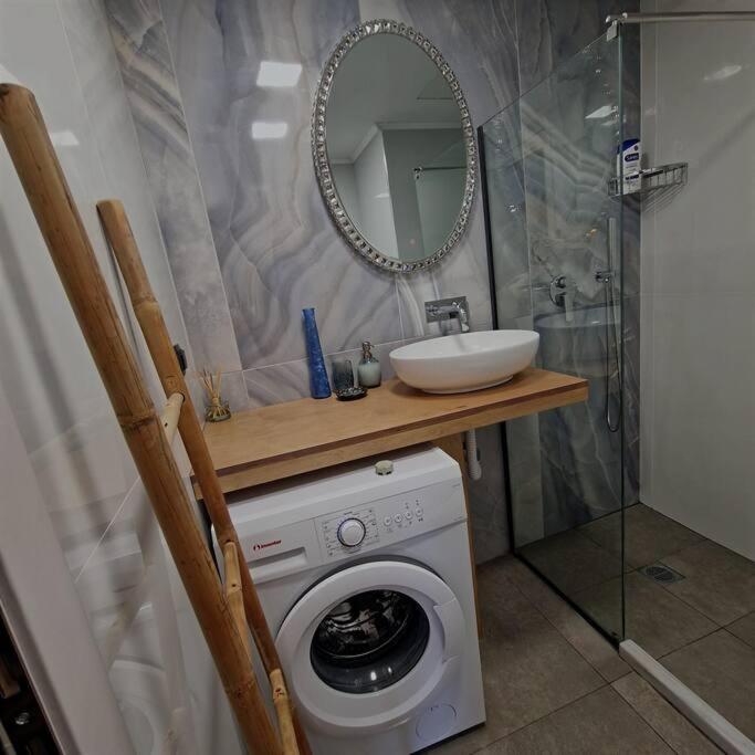 Farisma - Bright And Central Apt In קלמאטה מראה חיצוני תמונה